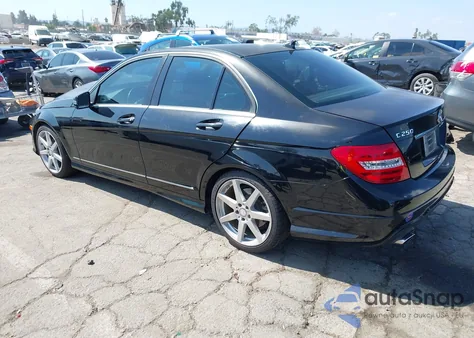 2014 Mercedes-Benz C 250 Sport из США, поврежденный, VIN WDDGF4HB3EA956882